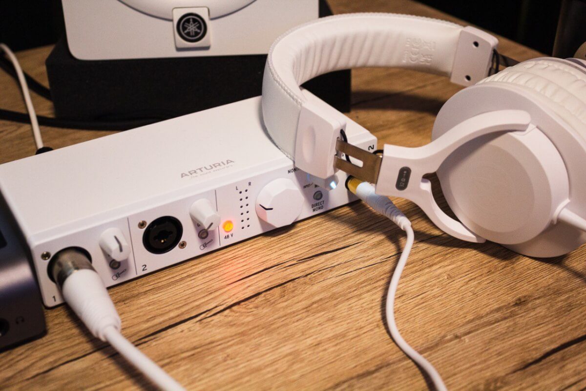 ���� ��� ����������� Arturia MiniFuse Recording Pack (White)