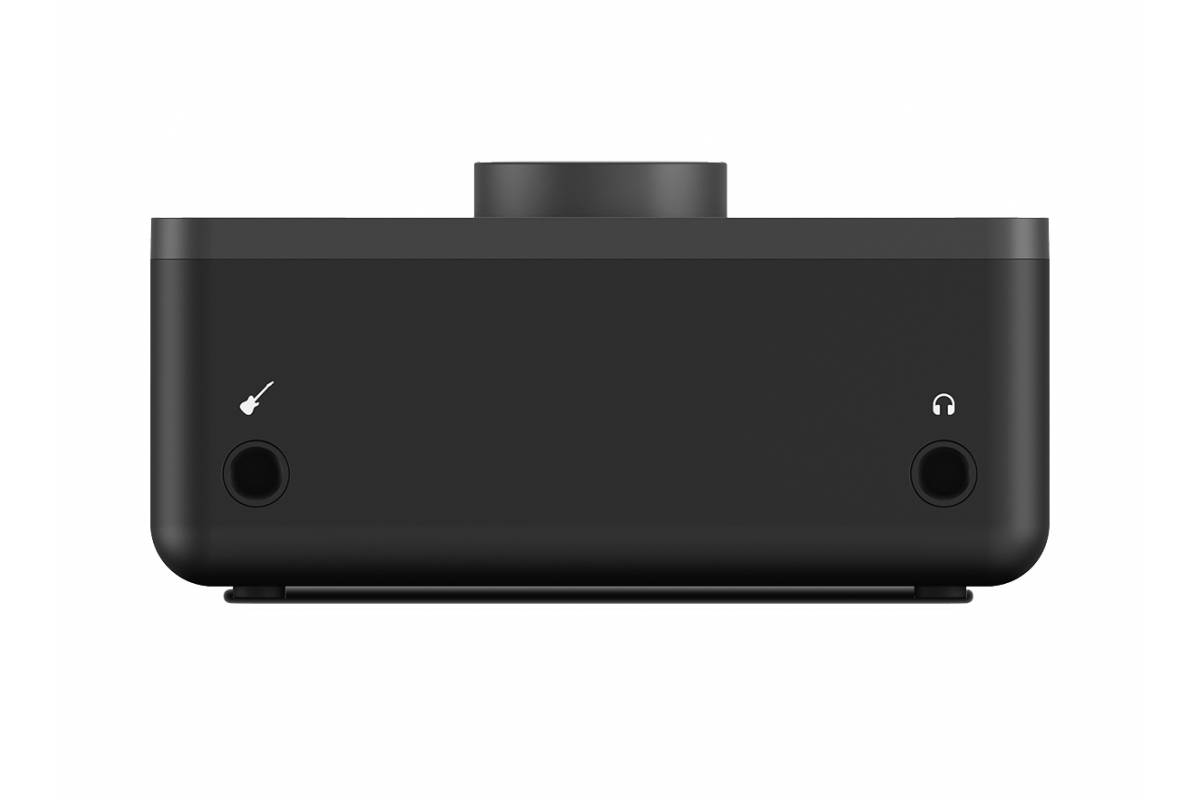 AUDIENT EVO4 ������������ 2 ����� USB-1/4" (mic/line)