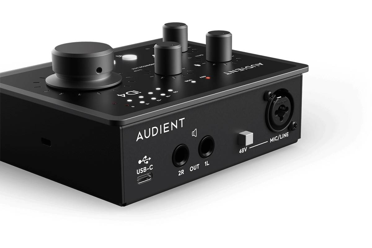 AUDIENT iD4 MKII ������������ �����: 1 x USB-1/4"; 1 x 1/4"
