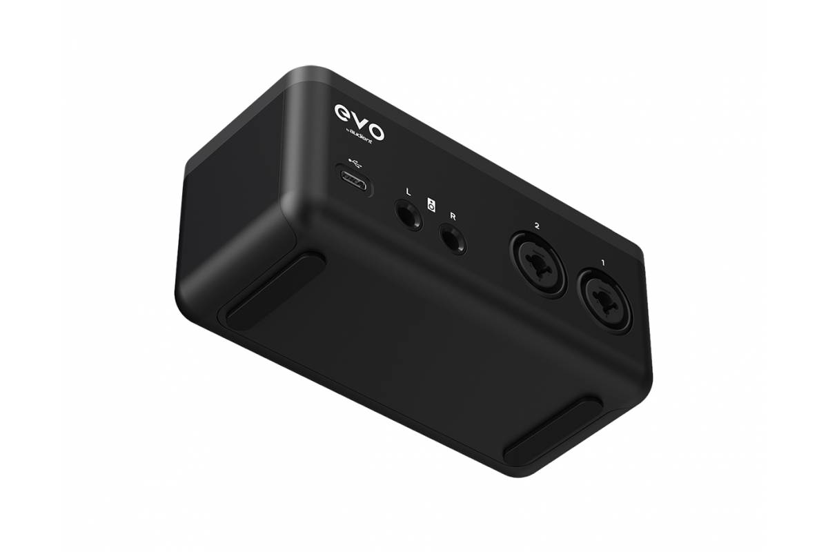 AUDIENT EVO4 ������������ 2 ����� USB-1/4" (mic/line)