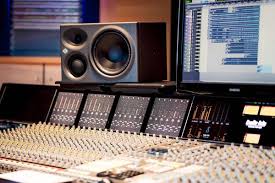 Neumann KH 310 A L G ���-�������� �������� �������. ���������� ���������, ��, 70