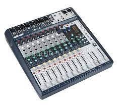 SOUNDCRAFT Signature 12 12-��������� ���������� �����. USB ���������, 8 ���������� �����, 4 �������