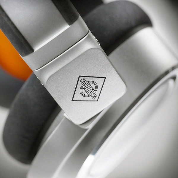 Neumann NDH 20 ���������. ���������� �����, ���, 200