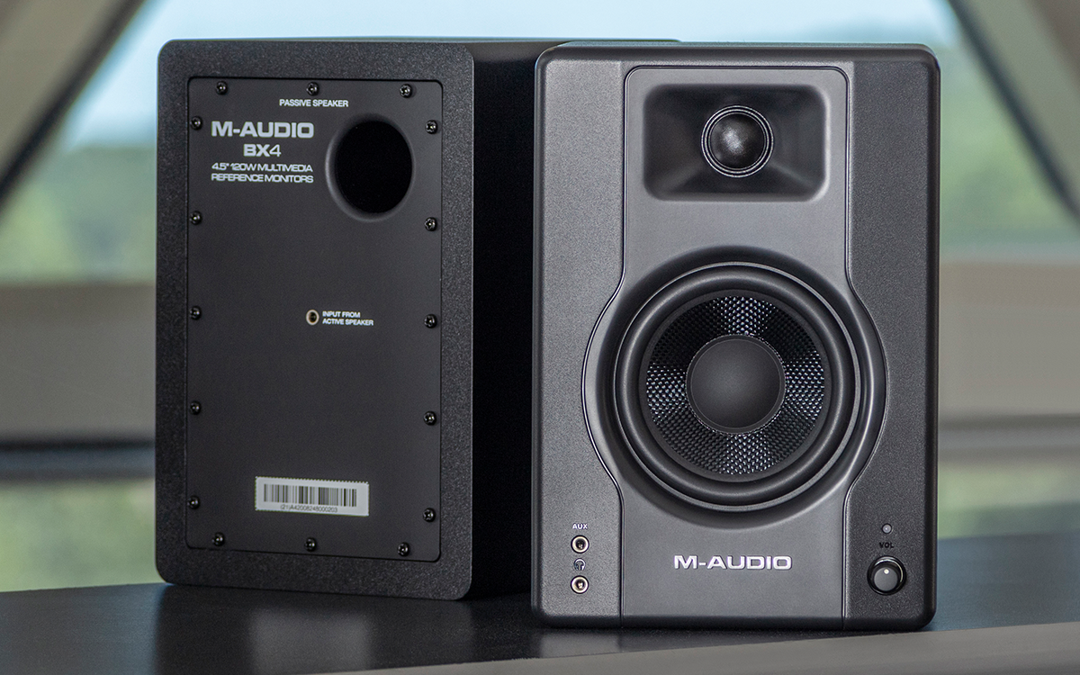 M-AUDIO BX4 ������� ��������. ����������, 2 � 25 ��