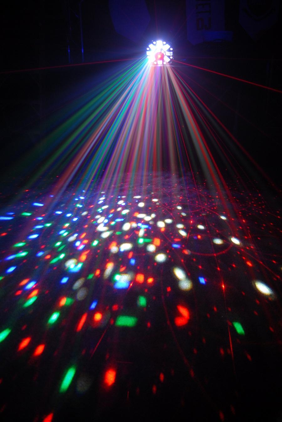 CHAUVET SWARM 5 FX �������� LED �����. ���������� ����������: 66 ��