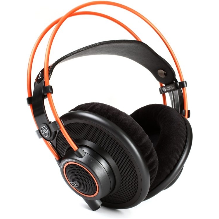 AKG K712PRO ��������� ������. ĳ������ ������ 10 �� - 39 ���