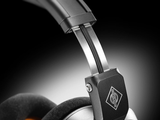 Neumann NDH 20 Black Edition  ������������ ��������� ��������� ����.