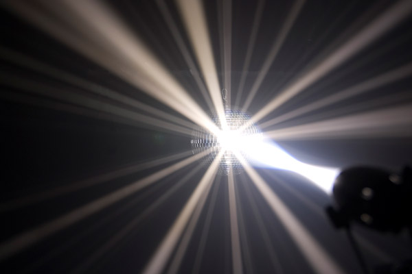 CHAUVET LED PinSpot 2 ���������� � ������ ���������. ��������: 240 � /60 ��