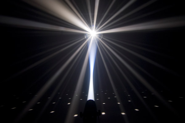 CHAUVET LED PinSpot 2 ���������� � ������ ���������. ��������: 240 � /60 ��